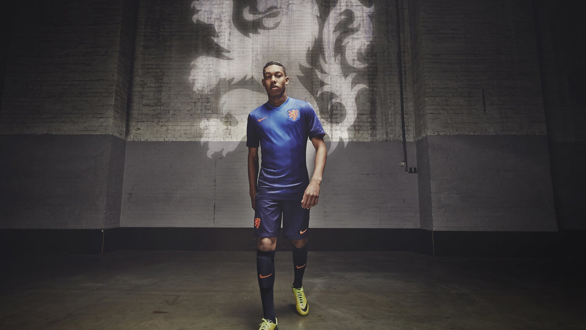 “明星阵容全员到场,庆典与比赛完美结合”,明星阵容什么意思